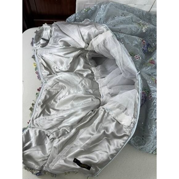 "MAMBO COUTURE" STUNNING SZ 8 Formal Dress Fairy Whimsical Angelic Runs Smalll - Picture 16 of 16